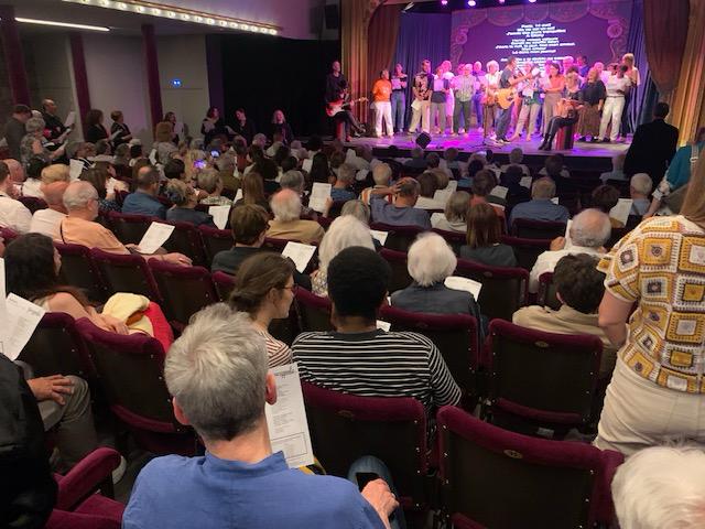 Le samedi 10 janvier, les Voisins du Dessus fo ...