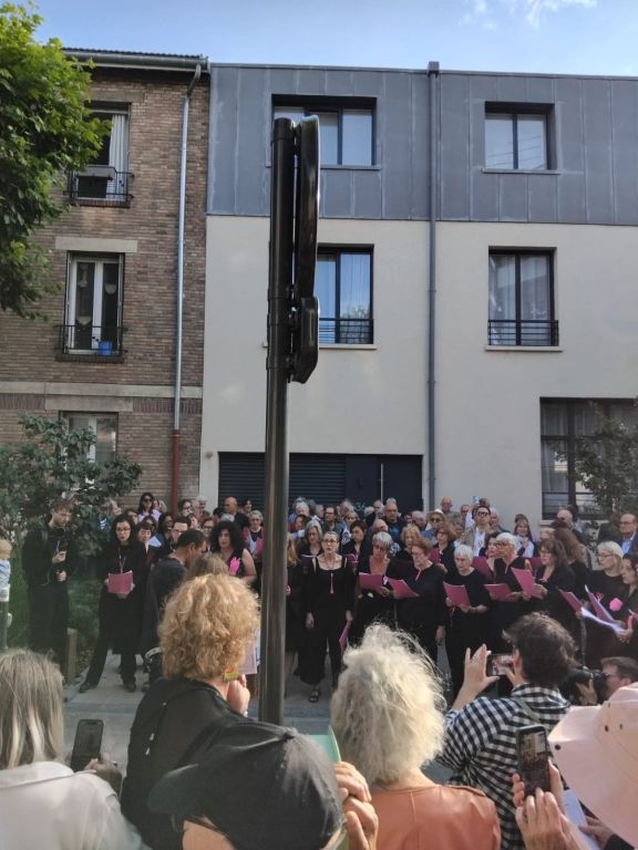 Concert des Voisins du Dessus pour la journ&eacute;e  ...